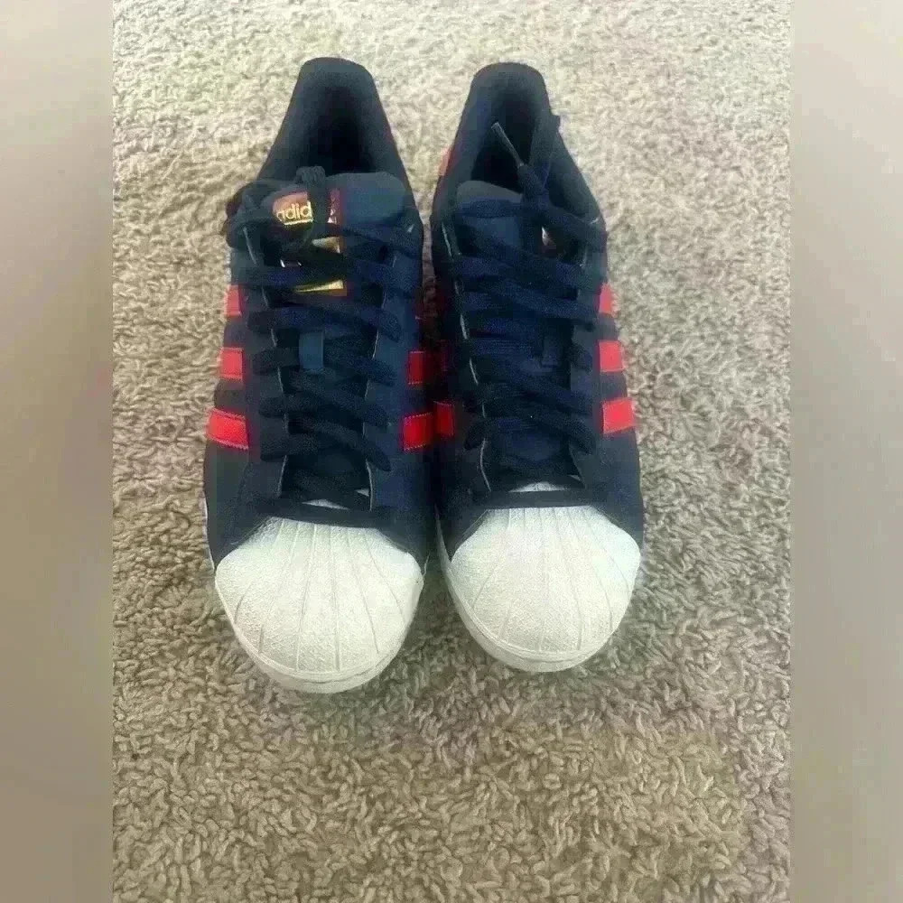Adidas Superstar